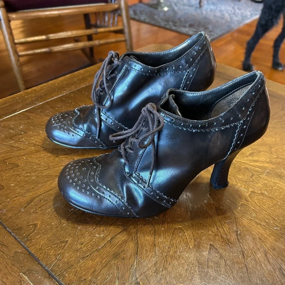 VTG Bongo Womens Dark Brown Wingtip Oxford Lace Up Heeled Booties Brogue Accents - Picture 4 of 7
